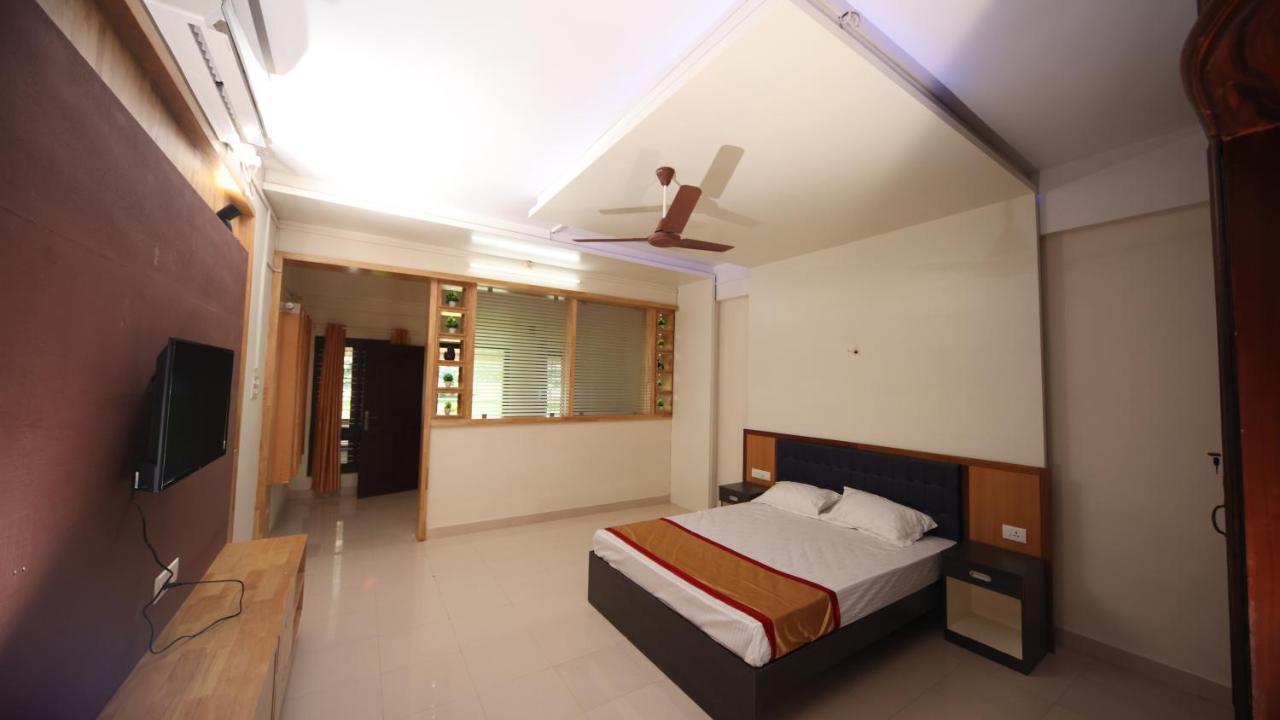 קולאם Ashtamudi Lake Garden Resorts מראה חיצוני תמונה