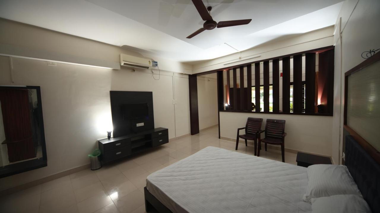 קולאם Ashtamudi Lake Garden Resorts מראה חיצוני תמונה